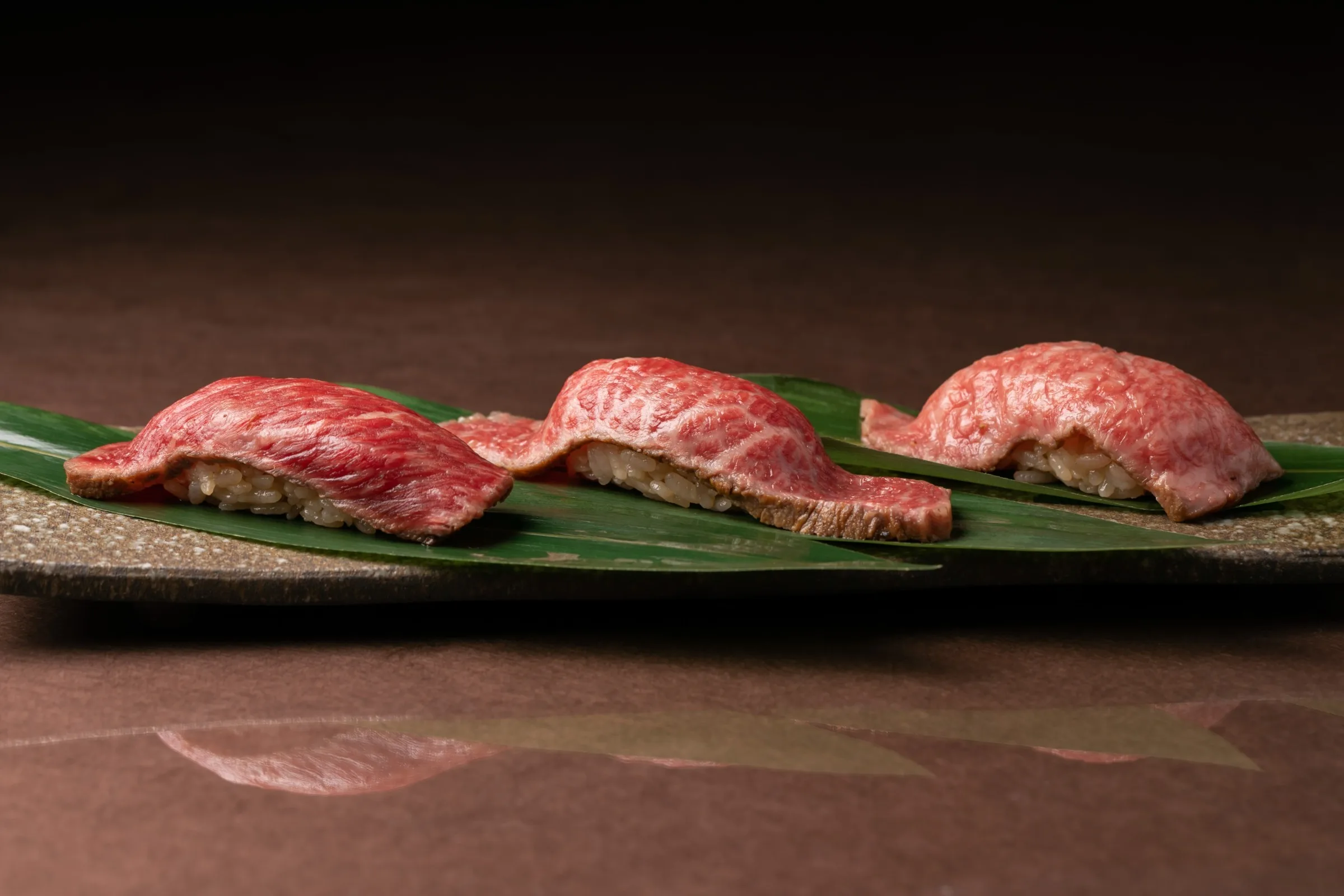 和牛の刀で提供する神戸牛の料理（イメージ）